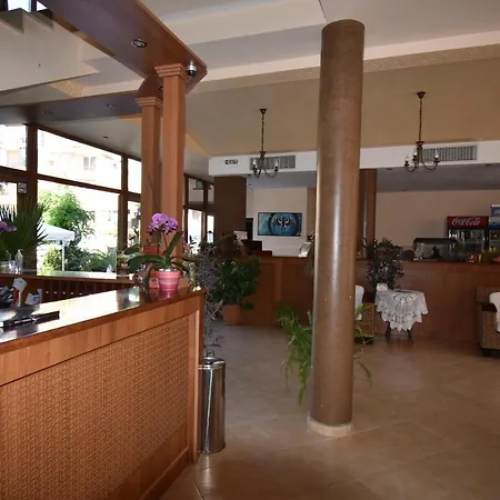 卡德罗维酒店 酒店 3*