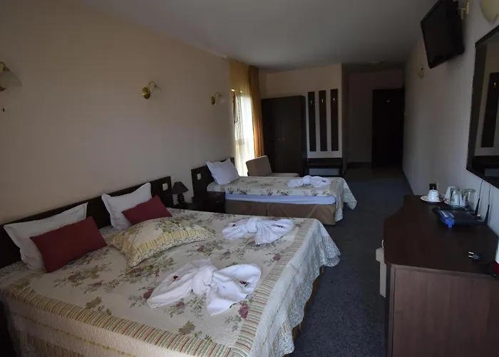 Ξενοδοχείο Kandrovi 3*