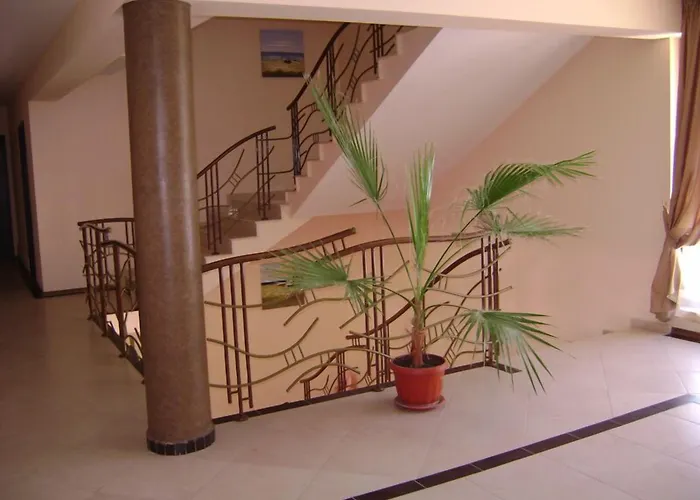 Ξενοδοχείο Kandrovi 3*