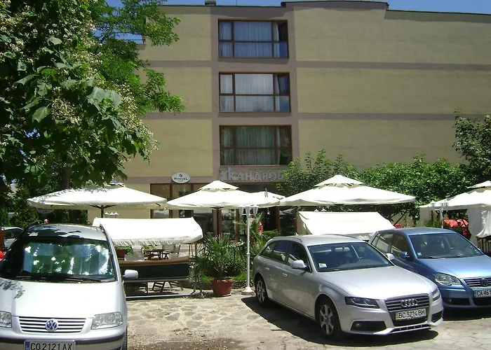 Ξενοδοχείο Kandrovi