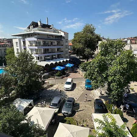 Kandrovi Hotel Sozopol